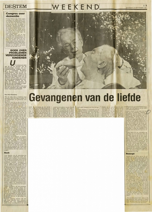 artikel (1991-09-21) – De Stem – gevangenen van de liefde-1
